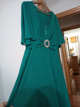 Vestido de ceremonia verde elegante