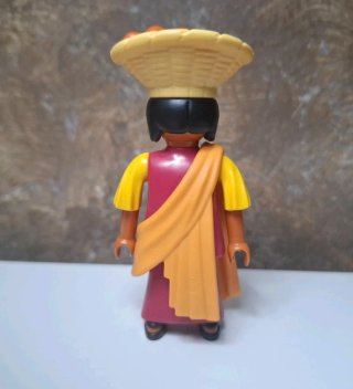 Playmobil serie 5 chica portadora de fruta