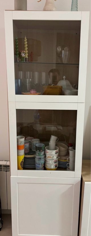 Vitrina IKEA Besta