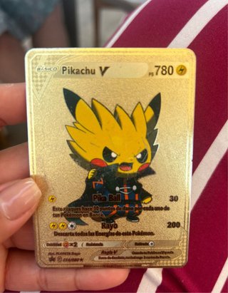 Carta Pokémon Pikachu V Básico Dorado (NEGOCIABLE)