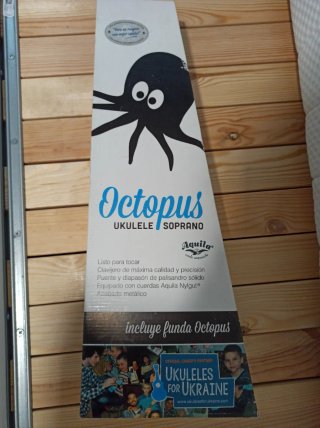 Nuevo.Ukelele Soprano Octopus Rojo