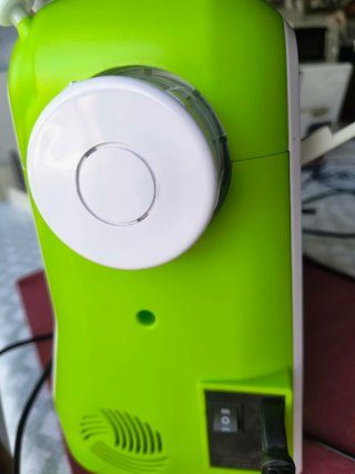 Máquina de coser Saivod MCV13 - 12 puntadas