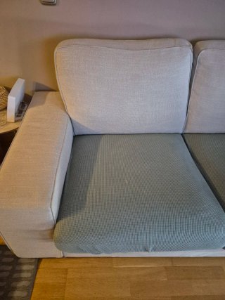 Sofá Kivik 2 Plazas Beige (ESTA EN MADRID)