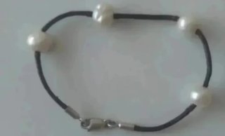 Pulseras de cordón con perlas y plata