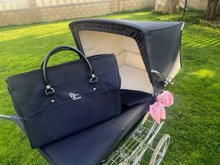 Coche de capota clásico