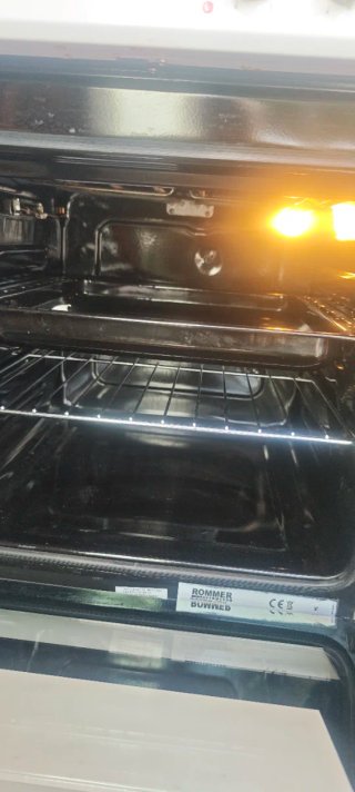 Horno y vitrocerámica Rommer