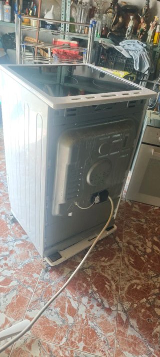 Horno y vitrocerámica Rommer