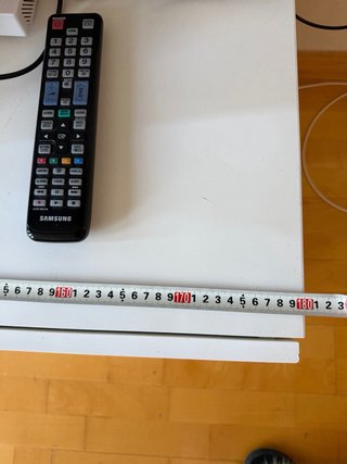 Mueble TV blanco y madera