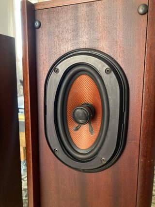 Altavoces HiFi Marrones