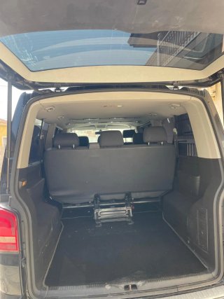 Volkswagen Caravelle 2012