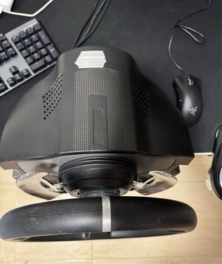 Volante Thrustmaster