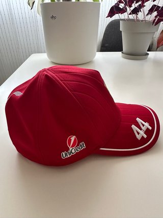Gorra Official Ferrari Lewis Hamilton 2025 Adultos