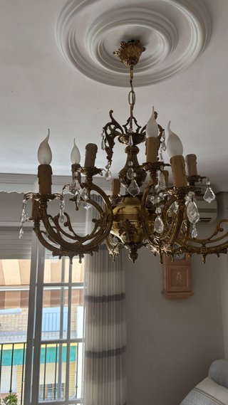 Lámpara de bronce estilo clásico 70 € caca una