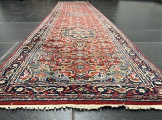Keshan. India. Lana sobre algodón. 340x80cm