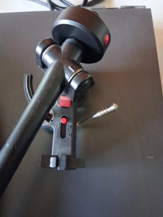 Tocadiscos NAD 533 Negro