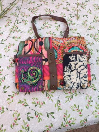 Bolso Desigual Multicolor con Lentejuelas