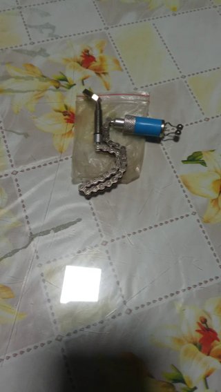 Cadena de pesca con accesorios
