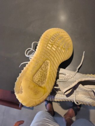 Adidas Yeezy Boost 350 V2 Talla 44.5
