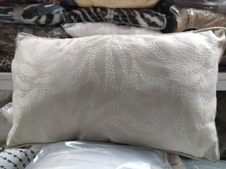 Set 2 Cojines Beige/Plata 50x30 cm