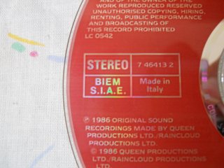 CD QUEEN LIVE MAGIC,CD ROJO,LEER DESCRIPCIÓN