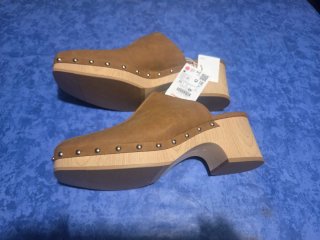 Zuecos Stradivarius Marrones Talla 40