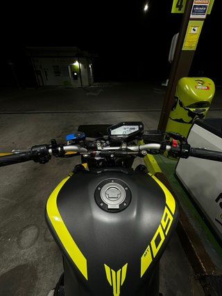 Yamaha MT-09