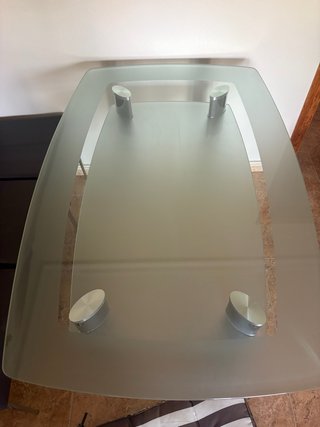 Mesa de comedor cristal y metal