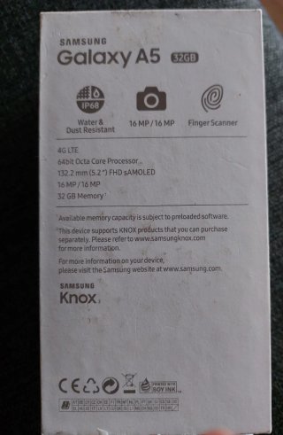 Samsung Galaxy A5 - Caricabatterie e scatola