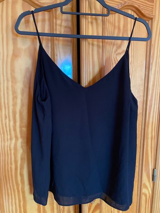 Blusa de tirantes negra