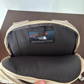 Mochila The North Face Borealis 28L Beige/Gris
