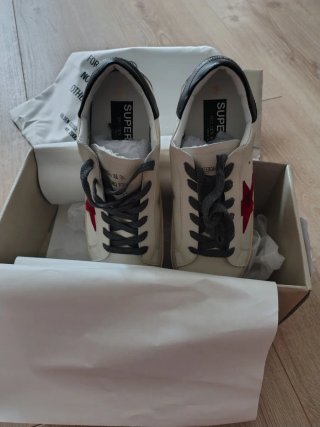 Golden Goose Sneakers Blancas Estrella Roja