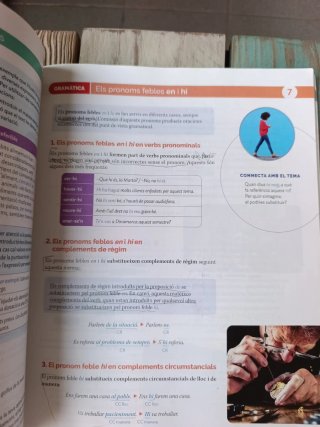 Llengua catalana i literatura, 2 ESO Construint