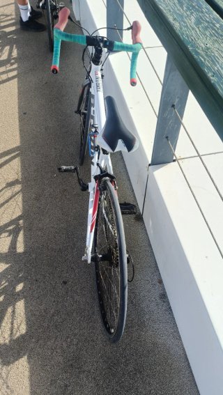 Bicicleta carretera Btwin niño/a Triban 300