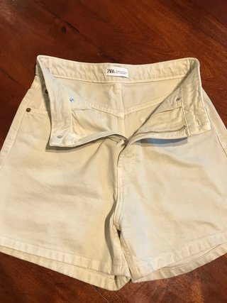 Vaqueros cortos beige