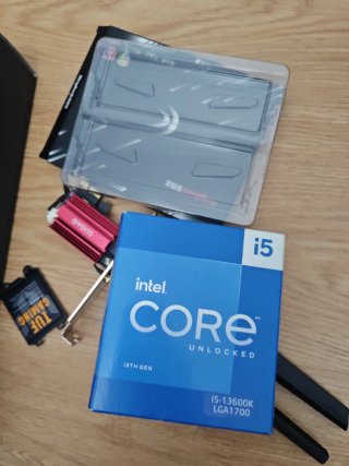 Combo 13600K + ASUS tuf gaming Z690 D4 +32 gb ram