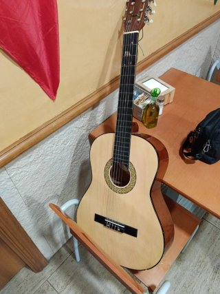 Guitarra Clásica Madera Clara