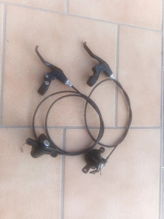 Manetas y pinzas de freno para bicicleta