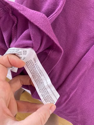 Camiseta tirantes morada