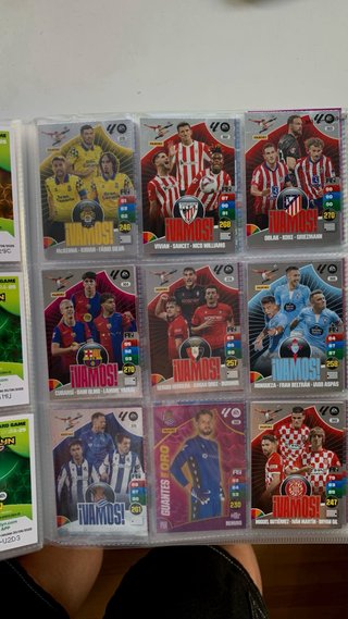 Album Adrenalyn 2024/2025, caja box y repetidas