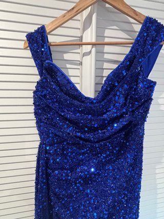 Dos vestidos nuevos