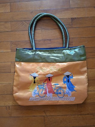 Bolso de mano con bordado Viet Nam
