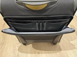 Maleta cabina Samsonite expansible negra