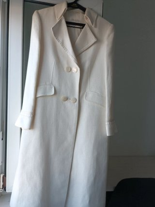 Abrigo de verano beige diseño especial
