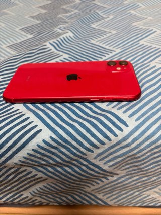 iPhone 11 Rojo