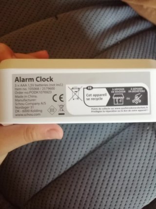 Reloj despertador digital blanco