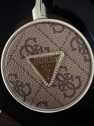 Auriculares Inalámbricos Guess Marrones y Dorados