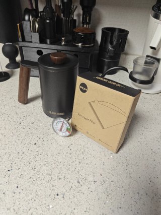 Jarra y Filtro Café V60 MHW-3BOMBER Jarra de cuell