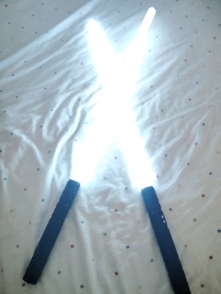 2 Espadas Láser con Caja