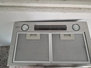 Campana extractora negra