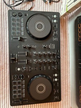 Controlador DJ Pioneer DDJ-FLX4 + Cable RCA